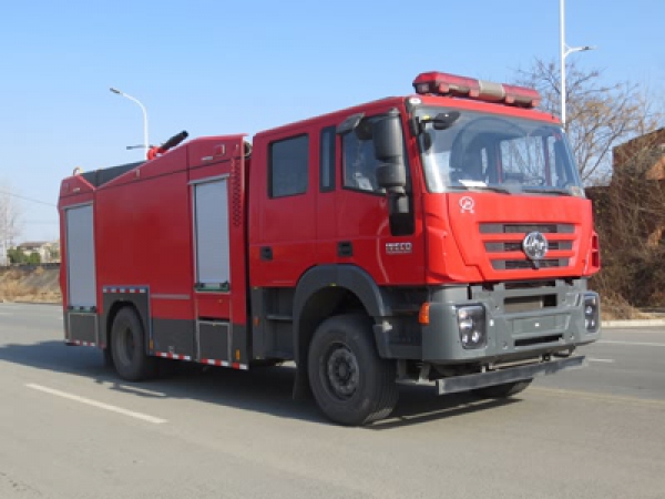 紅巖8噸泡沫消防車